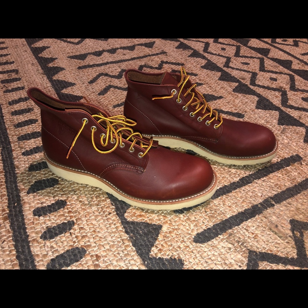 Red Wing Heritage Round Toe Boots 9105